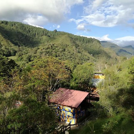 Ecorefugio Las Mirlas ซาเลนโต ภายนอก รูปภาพ