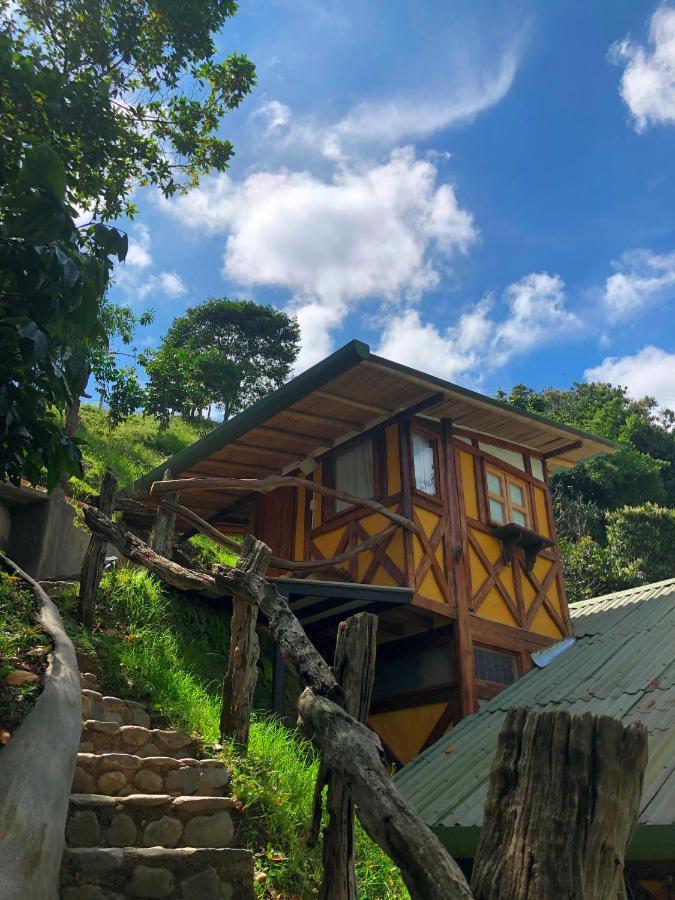 Ecorefugio Las Mirlas ซาเลนโต ภายนอก รูปภาพ